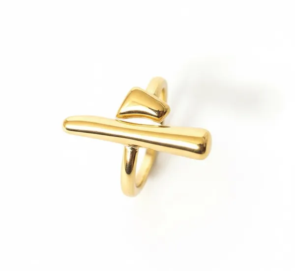 Gold_Aura_Ring_For_Women